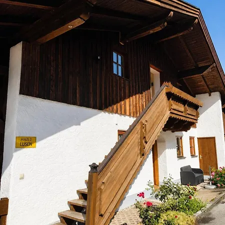 Gemuetliche Mit Balkon Und Bergblick Apartman