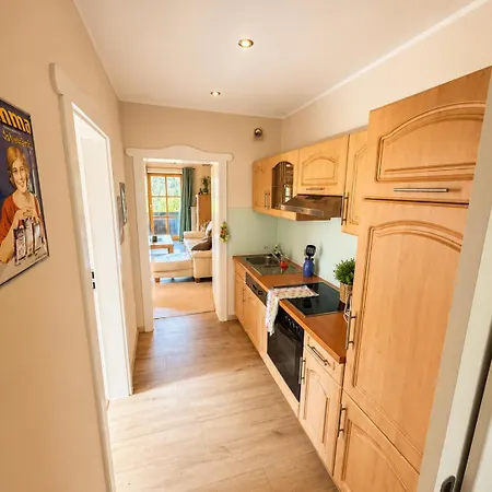 Gemuetliche Mit Balkon Und Bergblick Apartman *