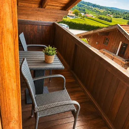 Gemuetliche Mit Balkon Und Bergblick * Hauzenberg